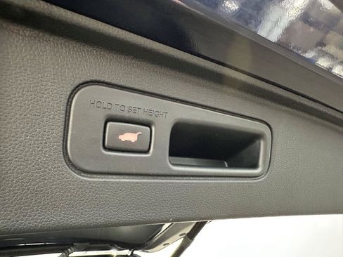 Certified 2024 Honda Pilot Touring image 33