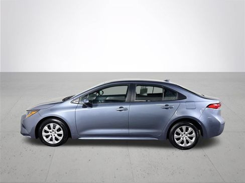 Used 2025 Toyota Corolla LE FWD image 9