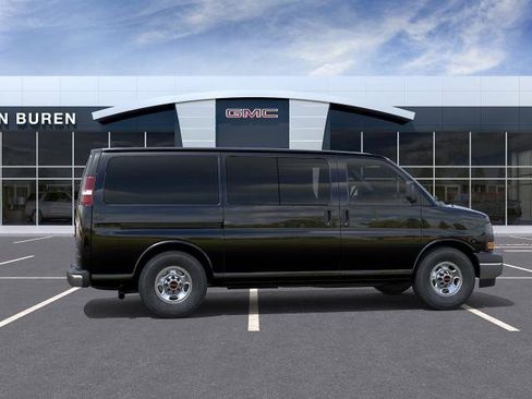 Used 2026 GMC Savana 2500 w/ Chrome Appearance Package RWD image 5