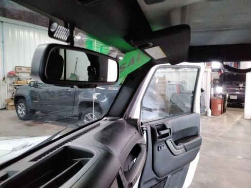 Used 2018 Jeep Wrangler Unlimited Sport w/ Dual Top Group image 22