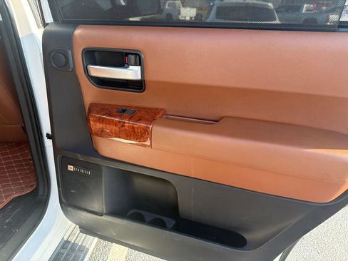 Used 2019 Toyota Sequoia Platinum RWD image 15