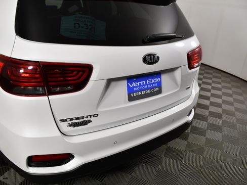Used 2019 Kia Sorento FWD w/ LX Convenience Package image 15