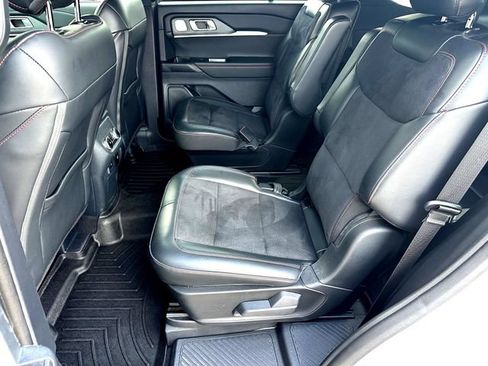 Certified 2025 Ford Explorer ST w/ Sun And Sound Package AWD/4WD image 24