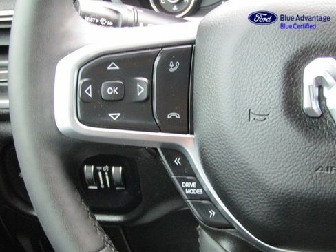 Used 2025 RAM 1500 Big Horn AWD/4WD image 37
