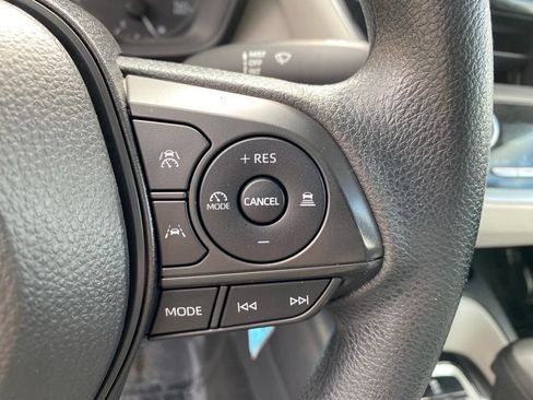 Used 2024 Toyota Corolla LE FWD image 16