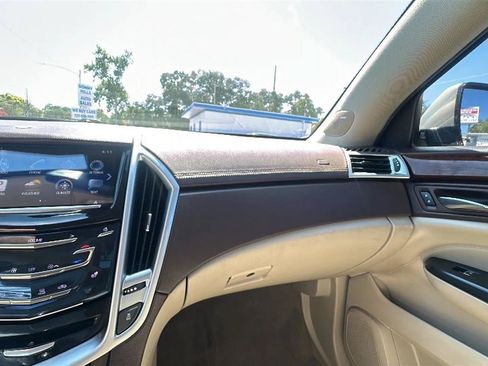 Used 2016 Cadillac SRX Luxury w/ Driver Awareness Package FWD image 42
