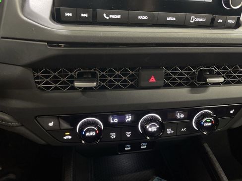 Certified 2025 Honda Accord SE image 18