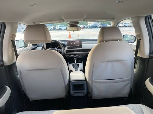 Used 2024 Honda HR-V LX image 14
