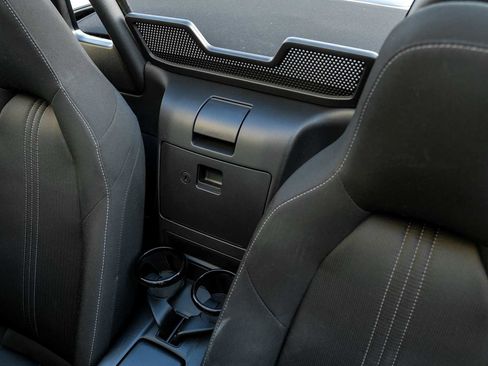 Used 2020 MAZDA MX-5 Miata Club image 40