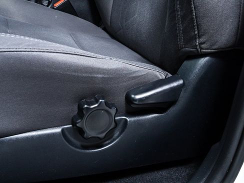 Used 2019 Toyota Tacoma TRD Sport image 24