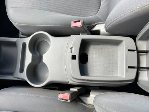 Used 2009 Kia Rondo LX FWD image 28