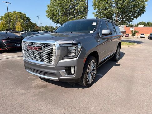 Used 2022 GMC Yukon Denali AWD/4WD image 13