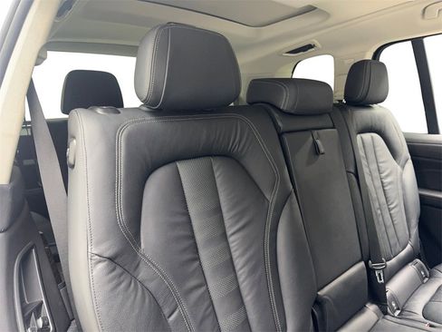 Used 2019 BMW X7 xDrive40i w/ Cold Weather Package image 45