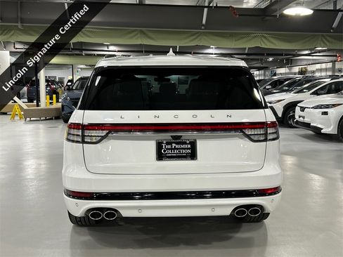 Used 2023 Lincoln Aviator Reserve w/ Equipment Group 201A image 3