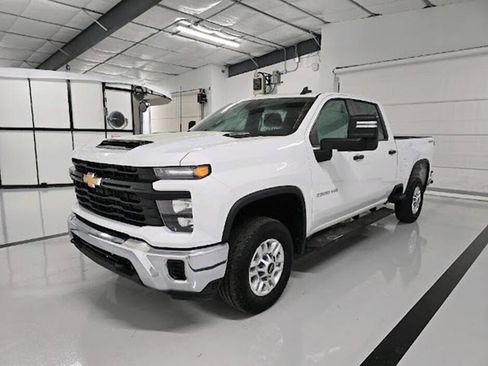 Used 2024 Chevrolet Silverado 2500 W/T w/ WT Fleet Convenience Package image 3