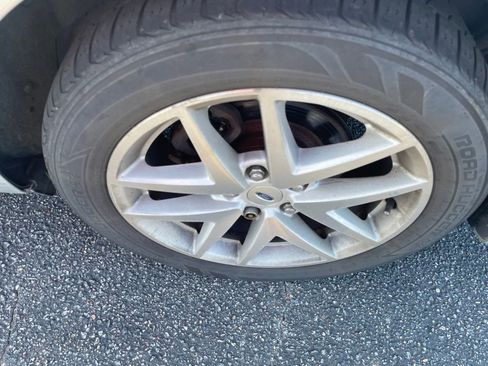 Used 2010 Ford Fusion SE FWD image 10