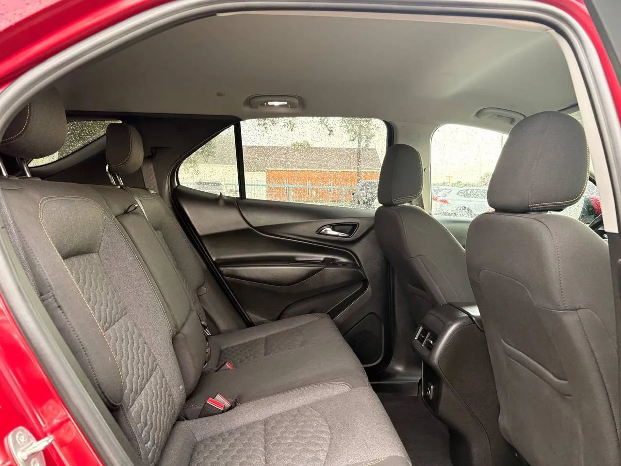 Used 2020 Chevrolet Equinox LT FWD image 16
