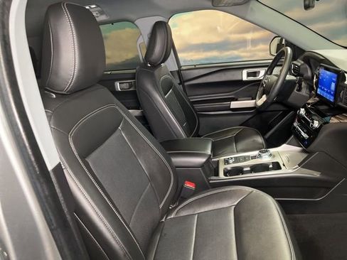 Used 2022 Ford Explorer Limited image 77