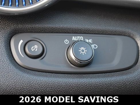 New 2025 Chevrolet Trax LT w/ Sunroof Package image 21