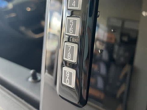 Used 2022 Ford F150 XLT w/ Equipment Group 302A High image 14