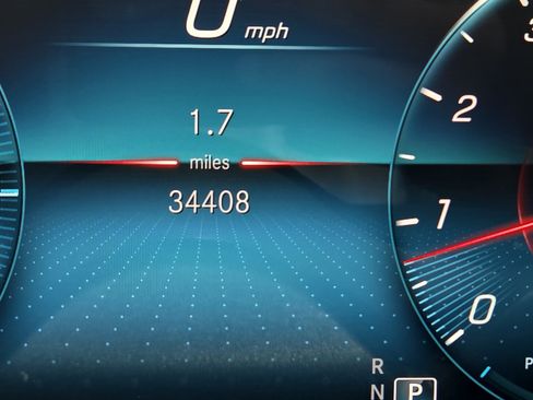 Used 2023 Mercedes-Benz GLE 450 4MATIC image 25