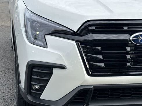 Certified 2025 Subaru Ascent Onyx Edition w/ Onyx Package AWD/4WD image 10