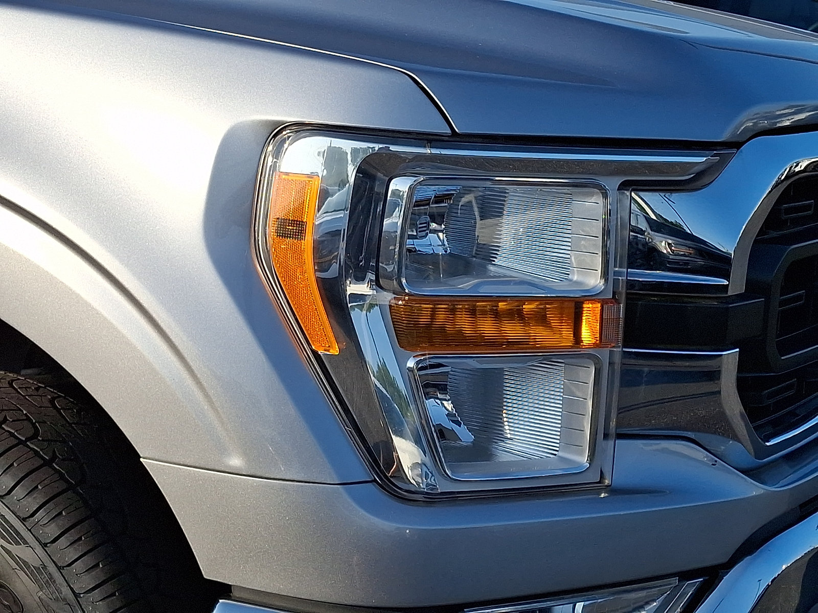 Certified 2021 Ford F150 XLT w/ Equipment Group 301A Mid AWD/4WD image 9