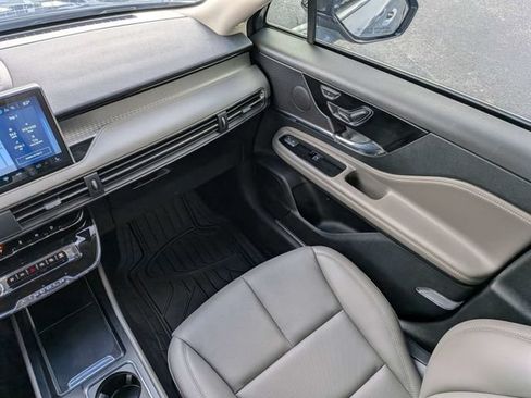 Used 2025 Lincoln Corsair FWD w/ Equipment Group 101A image 18