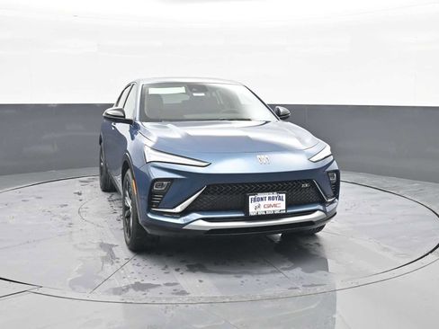 New 2026 Buick Envista Sport Touring image 2