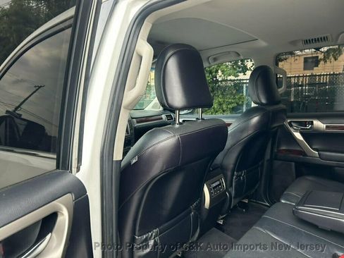 Used 2016 Lexus GX 460 w/ Premium Package AWD/4WD image 24