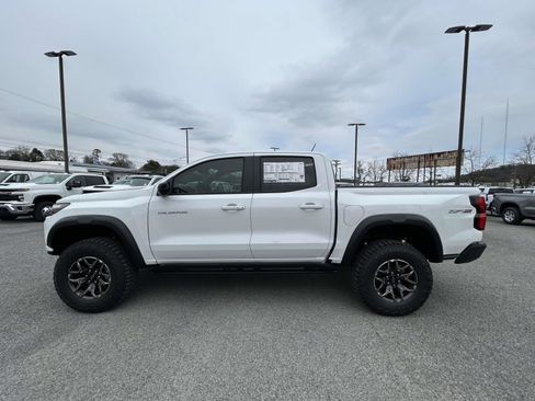New 2026 Chevrolet Colorado ZR2 w/ Technology Package AWD/4WD image 6