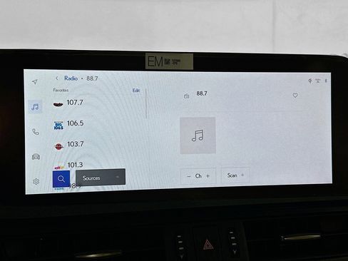 Certified 2025 Lexus ES 300h w/ Premium Package image 14