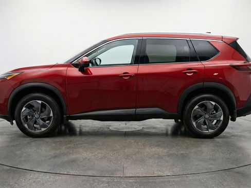 Used 2025 Nissan Rogue SV AWD/4WD image 5