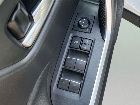 Used 2023 Toyota RAV4 XLE w/ Convenience Package FWD image 17