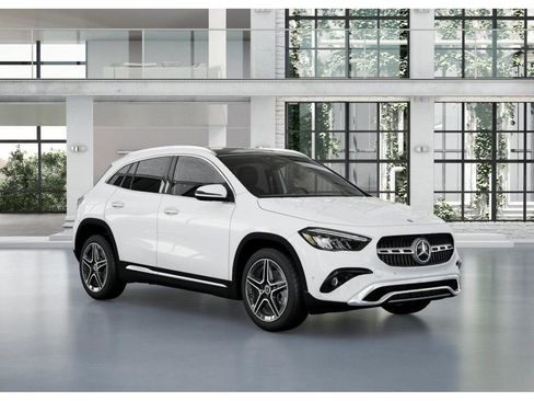 New 2026 Mercedes-Benz GLA 250 4MATIC image 11