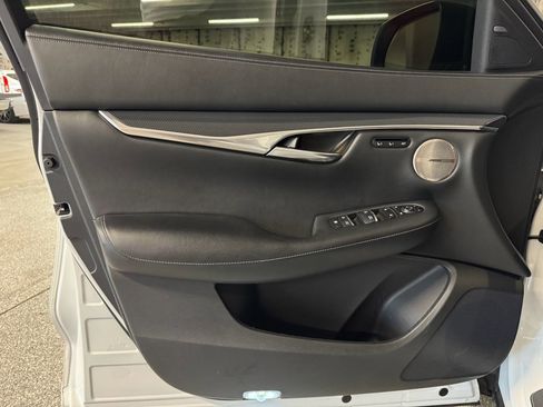 Used 2024 INFINITI QX50 Sport image 15