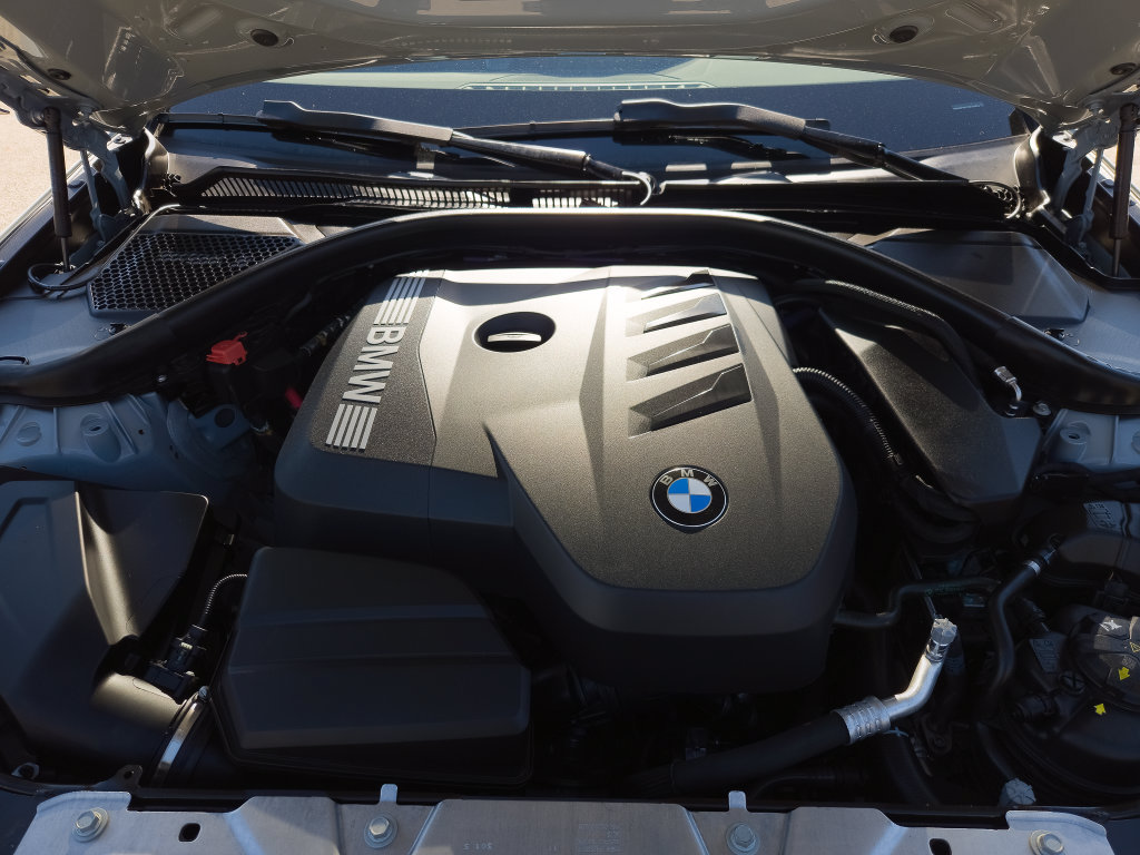 Used 2026 BMW 330i Sedan w/ M Sport Package RWD image 24