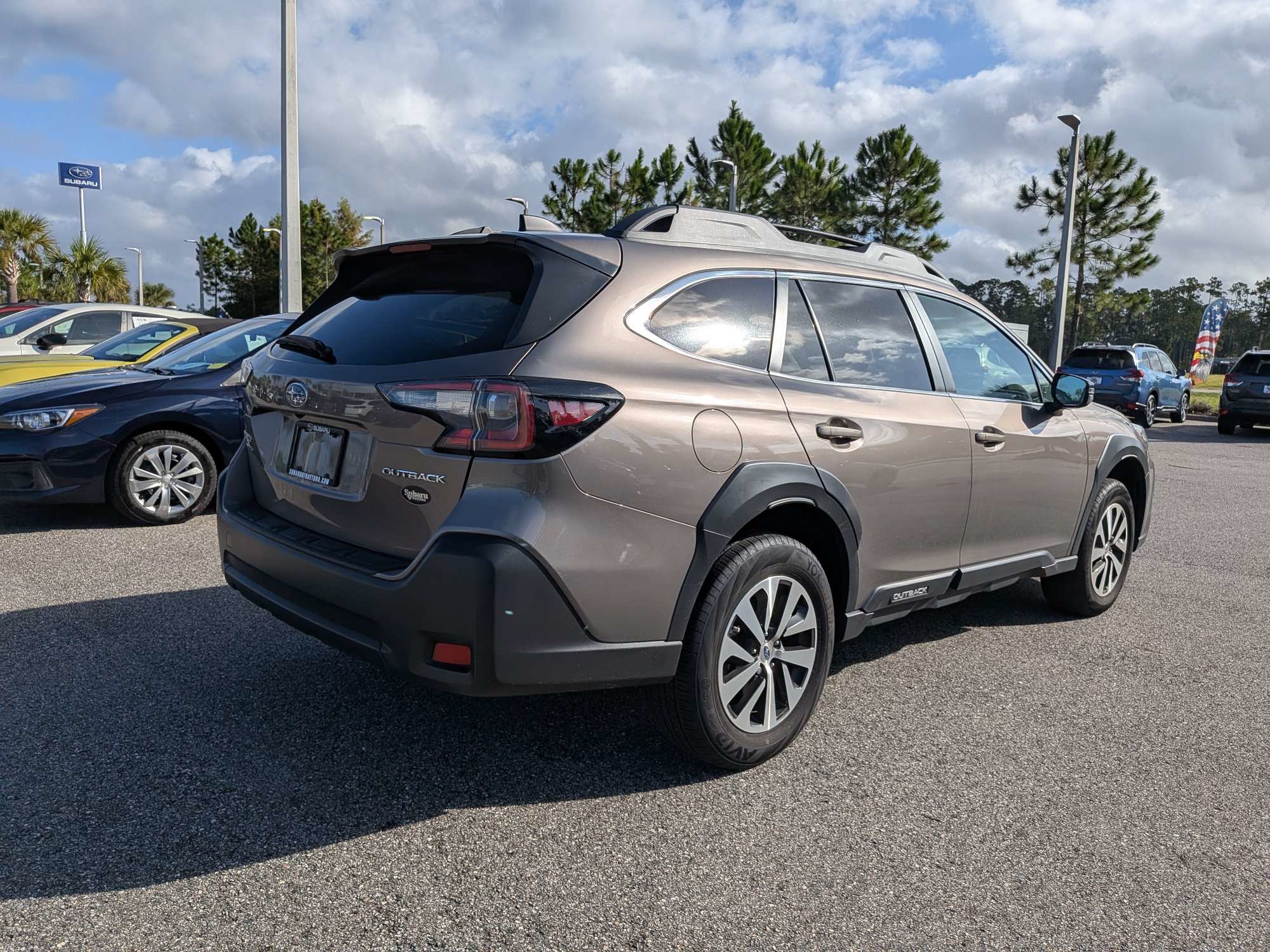 Certified 2024 Subaru Outback Premium AWD/4WD image 4