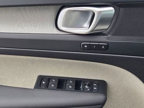 New 2026 Volvo XC40 B5 Plus AWD/4WD image 30