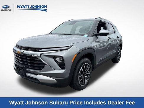 Used 2025 Chevrolet TrailBlazer LT AWD/4WD image 1