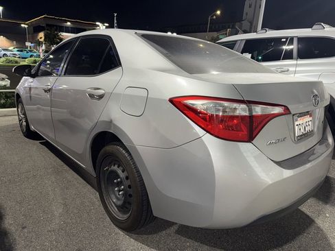 Used 2016 Toyota Corolla LE image 6