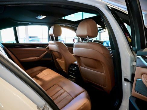 Used 2020 BMW 530i w/ Convenience Package image 22