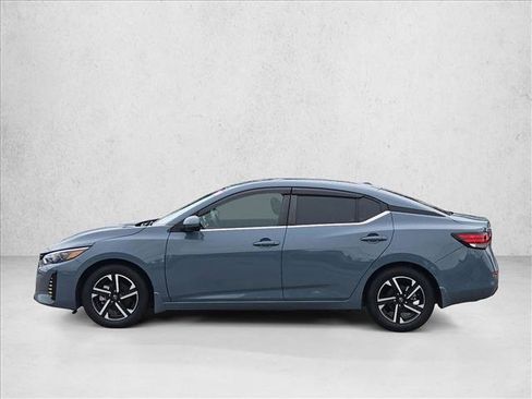 Used 2024 Nissan Sentra SV FWD image 9