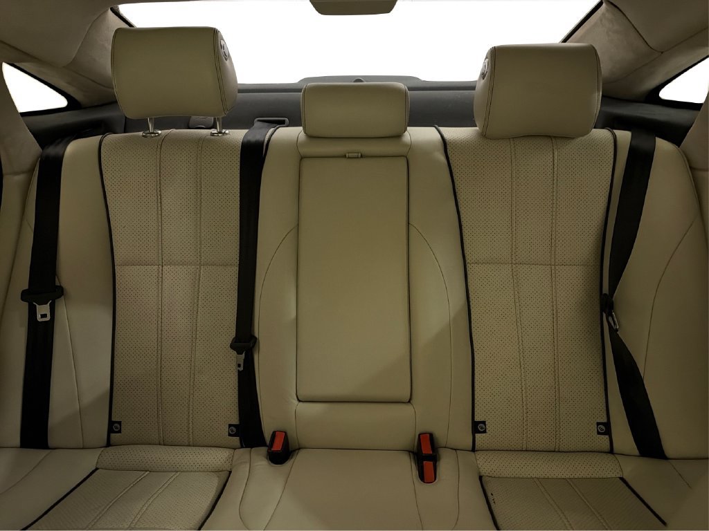 Used 2012 Jaguar XJ L RWD image 12