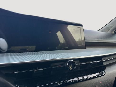 Used 2025 Nissan Murano SL image 12