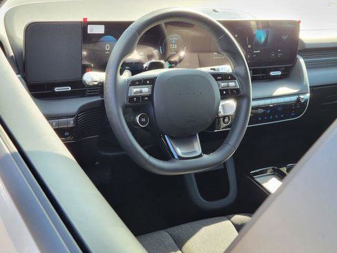 New 2026 Hyundai Ioniq 5 SE image 3
