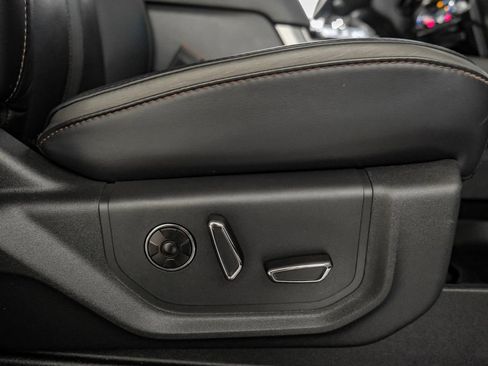 Used 2022 Ford F450 Platinum w/ FX4 Off-Road Package image 37