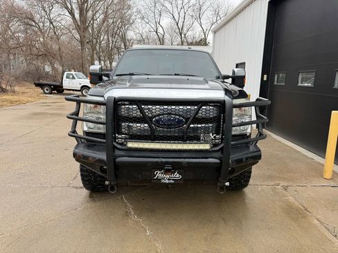 Used 2013 Ford F350 Lariat w/ Chrome Pkg image 3
