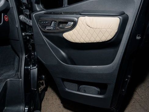 Used 2021 Mercedes-Benz Sprinter 3500 image 39