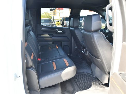 Used 2022 GMC Sierra 1500 AT4 w/ AT4 Premium Package AWD/4WD image 21